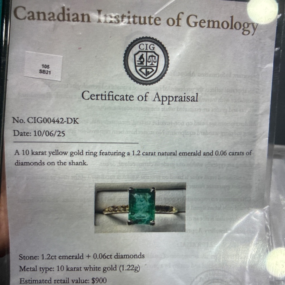 10k Gold Ring real Emerald - Picture 14 of 16